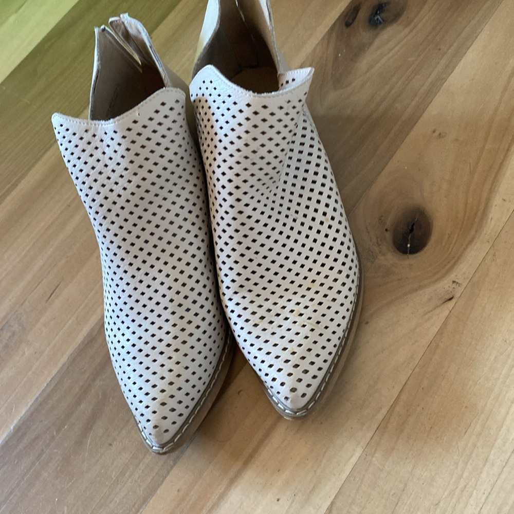 Miim perforated booties - Picture 3 of 6